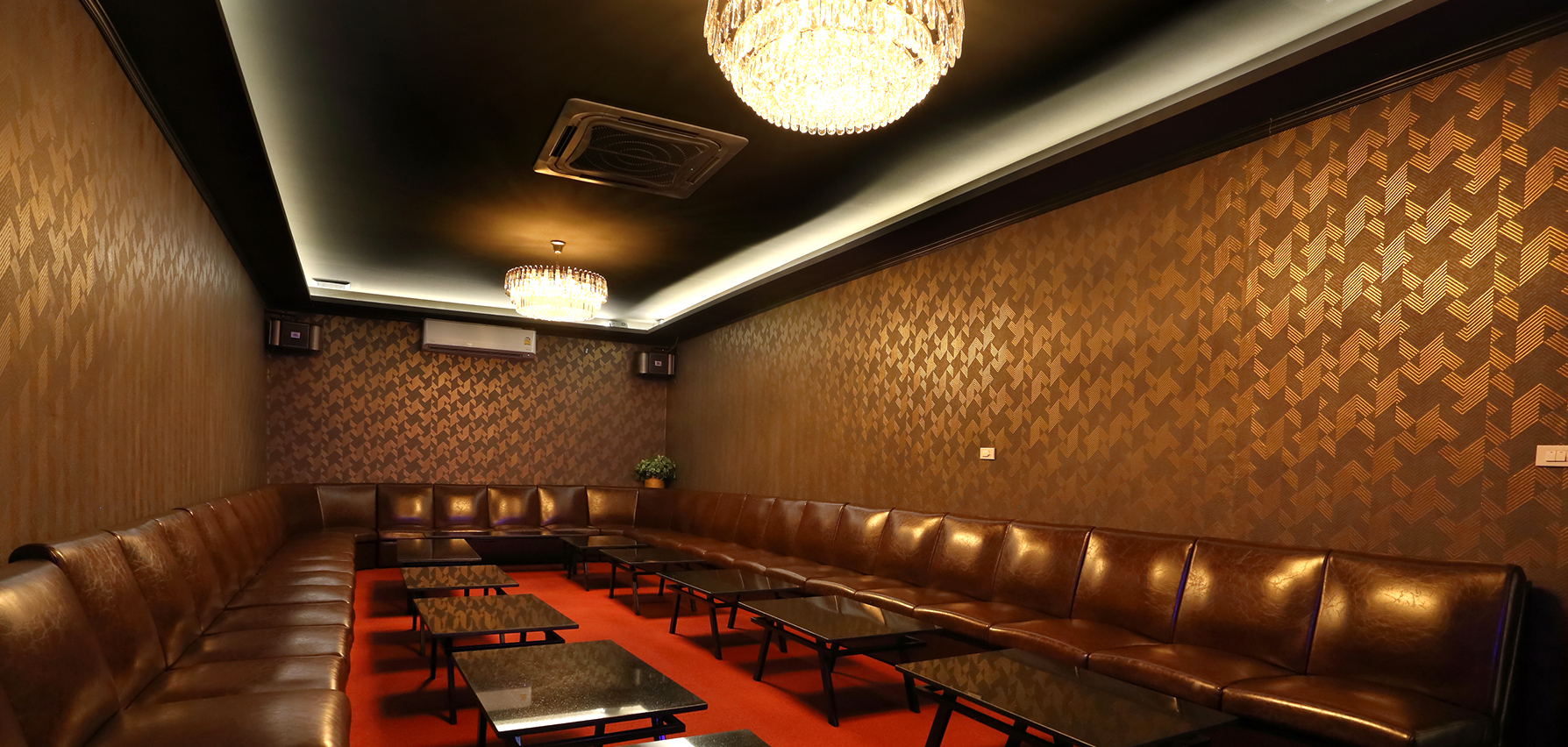 3rd floor spacious private room for groups